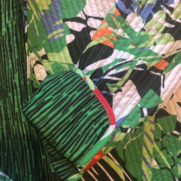 Super cute quilted jacket Gump’s of San Francisco Women’s sz m art ware piece - Picture 4 of 4